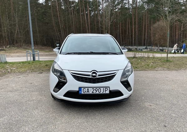 Opel Zafira cena 33900 przebieg: 266560, rok produkcji 2012 z Gdynia małe 137